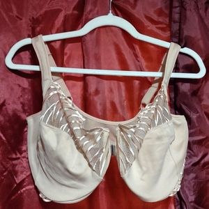 EUC 42H Paramour cream underwire front-hook bra